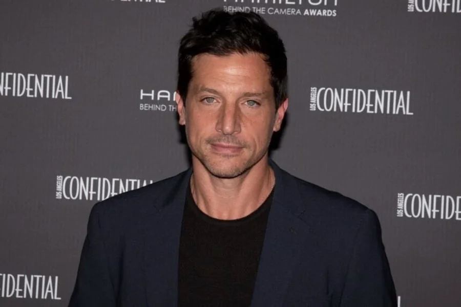 Simon Rex TV Shows
